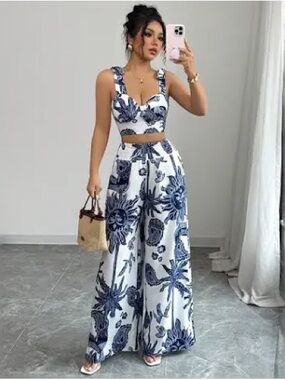 Floral Print Wide-Leg Pants & crop top  - White & Navy